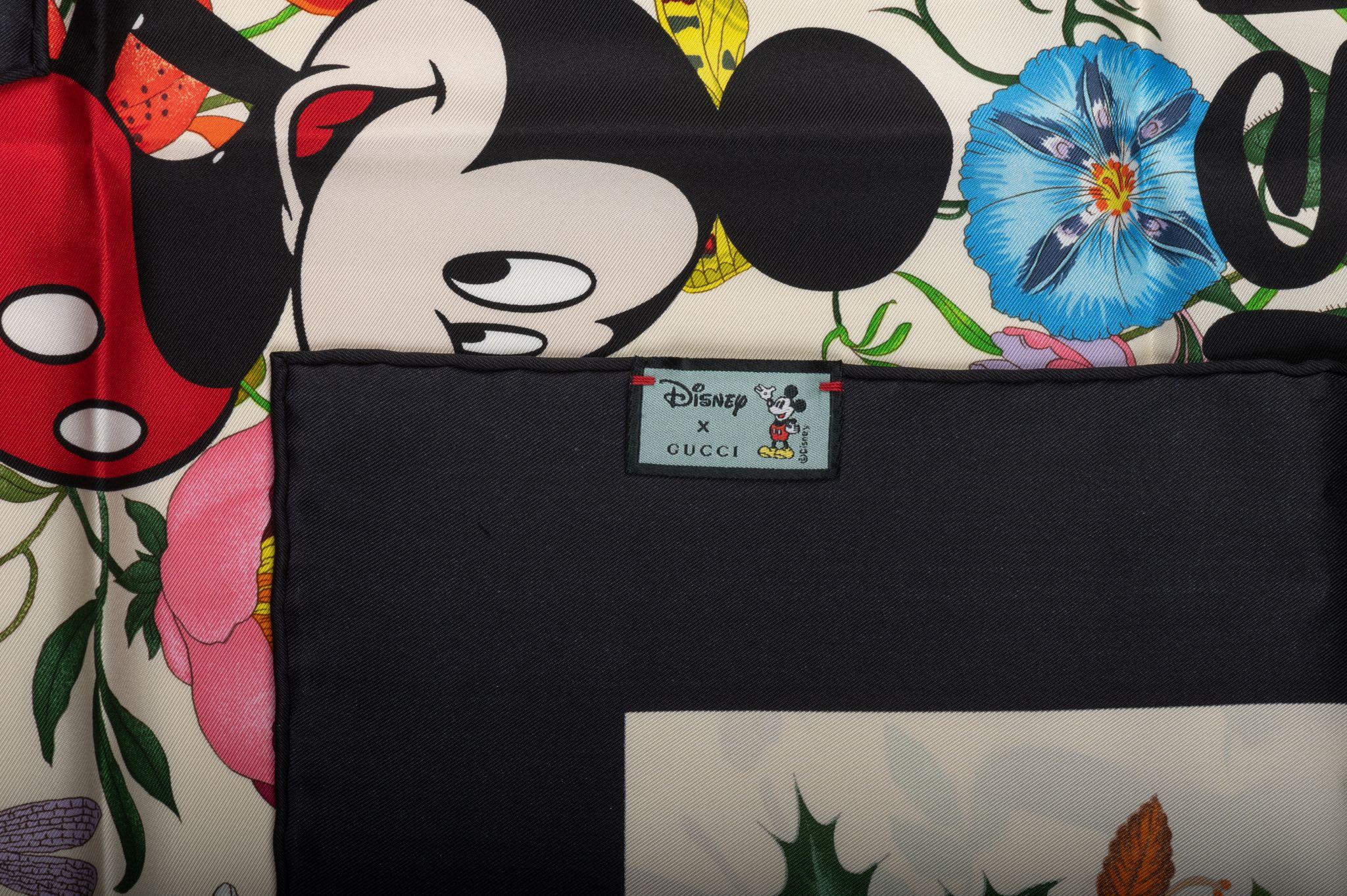 Gucci X Disney Black Flora Silk Scarf In New Condition For Sale In West Hollywood, CA