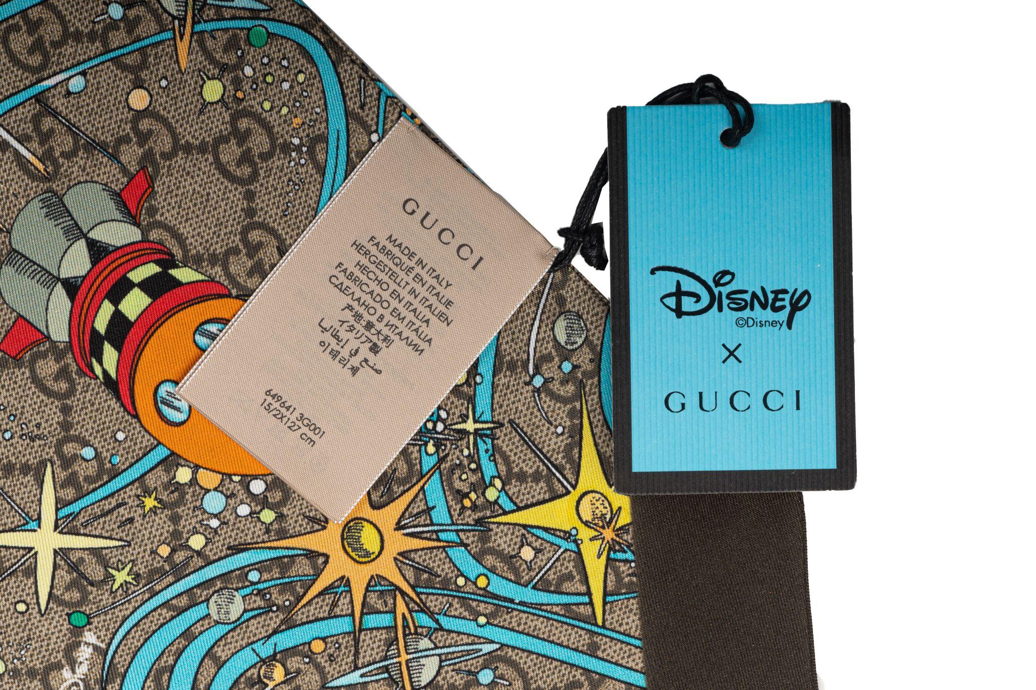 Gucci X Disney BN Monogrammiertes Ascot aus Seide im Angebot 1