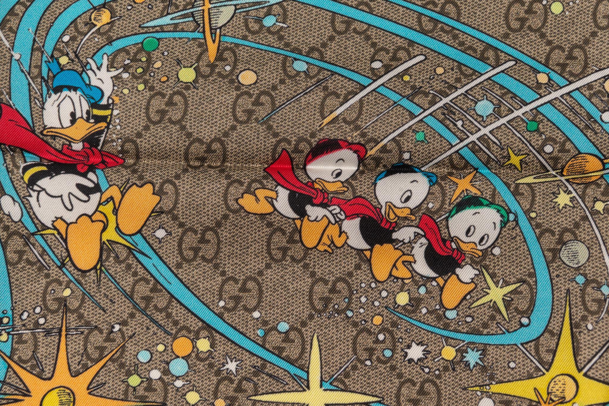 Gucci X Disney Donald Duck Silk Scarf In New Condition For Sale In West Hollywood, CA