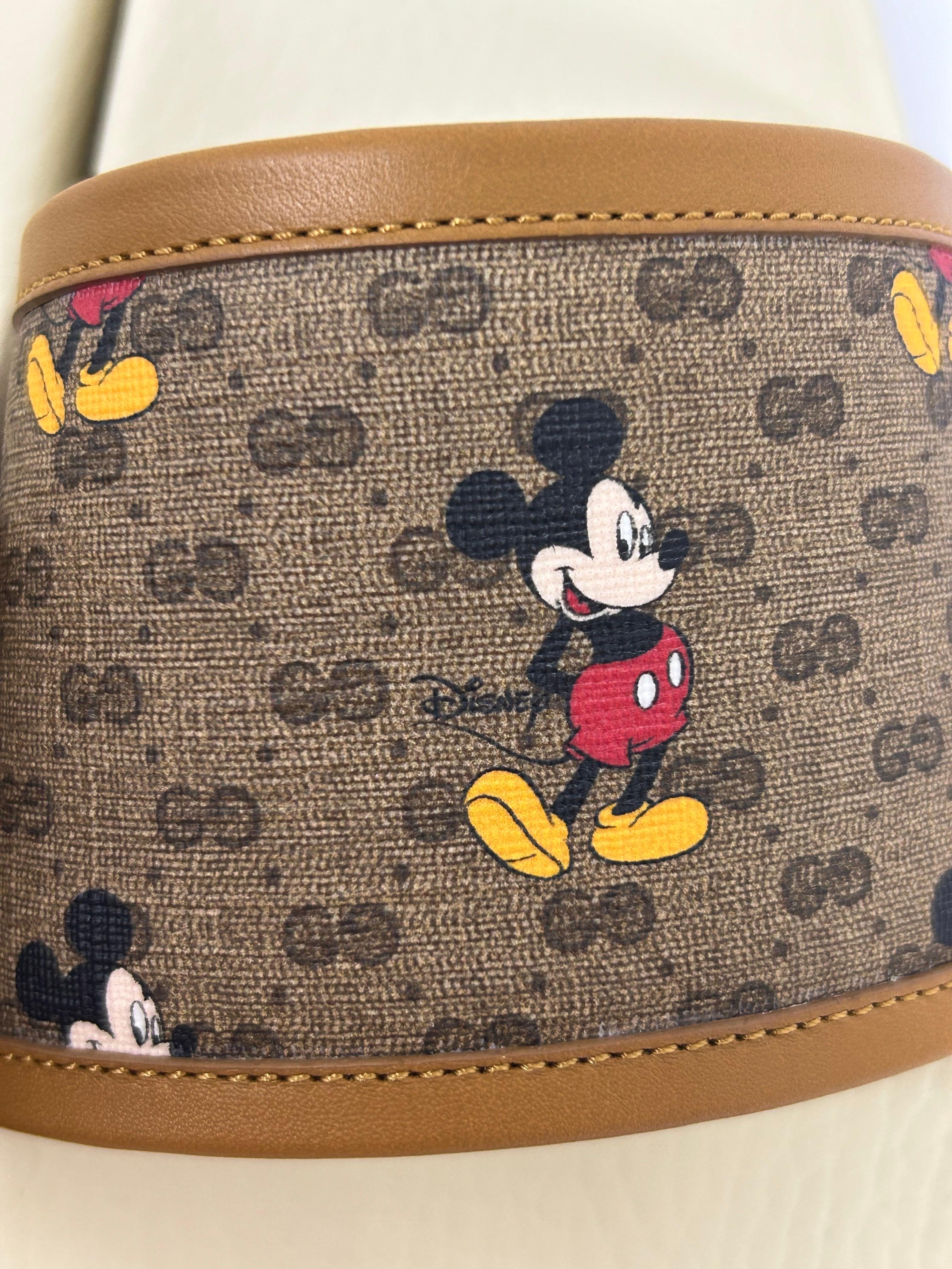 Gucci x Disney GG Slide 'Mickey Mouse' Size US 7 In Excellent Condition For Sale In Amman, JO