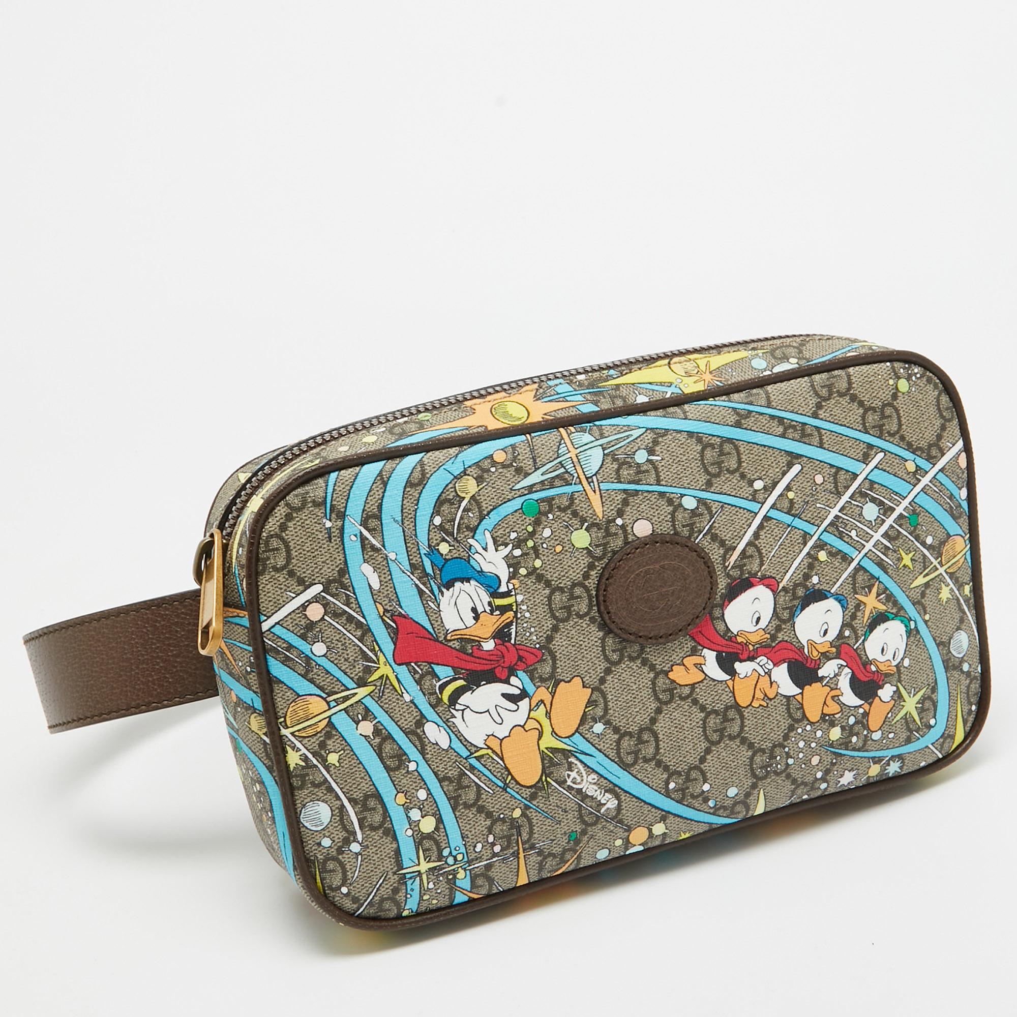 Gucci x Disney GG Supreme Canvas Donald Duck Taille Tasche aus Segeltuch im Angebot 1