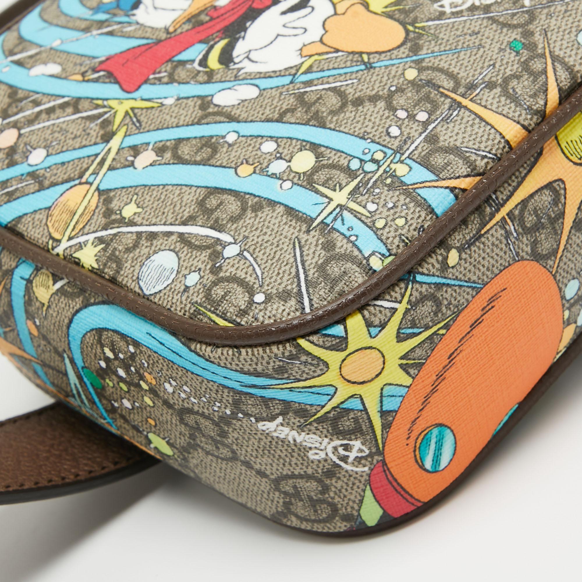 Gucci x Disney GG Supreme Canvas Donald Duck Taille Tasche aus Segeltuch im Angebot 2
