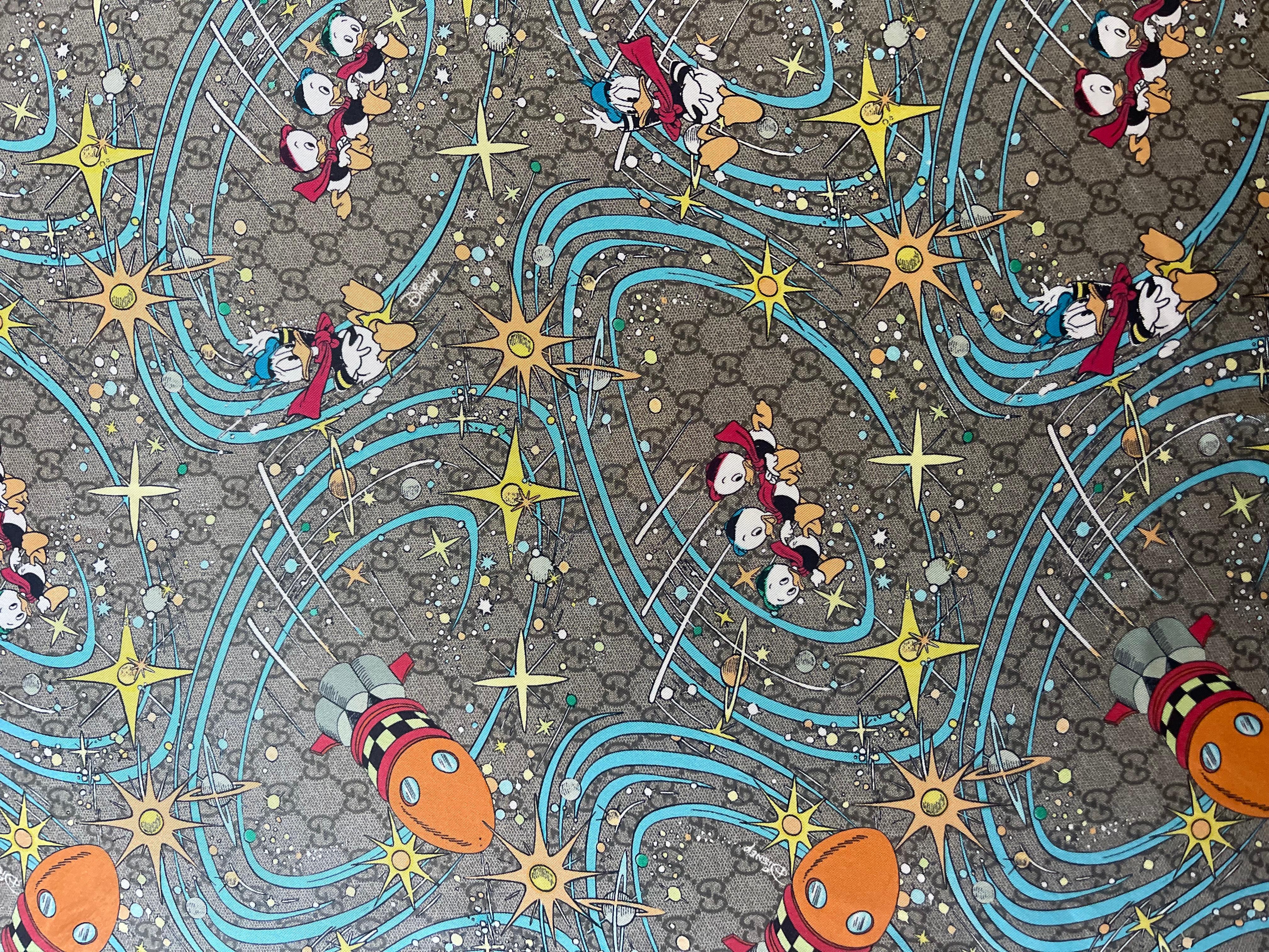 Pañuelo de seda Gucci x Disney Edición Limitada en venta 5