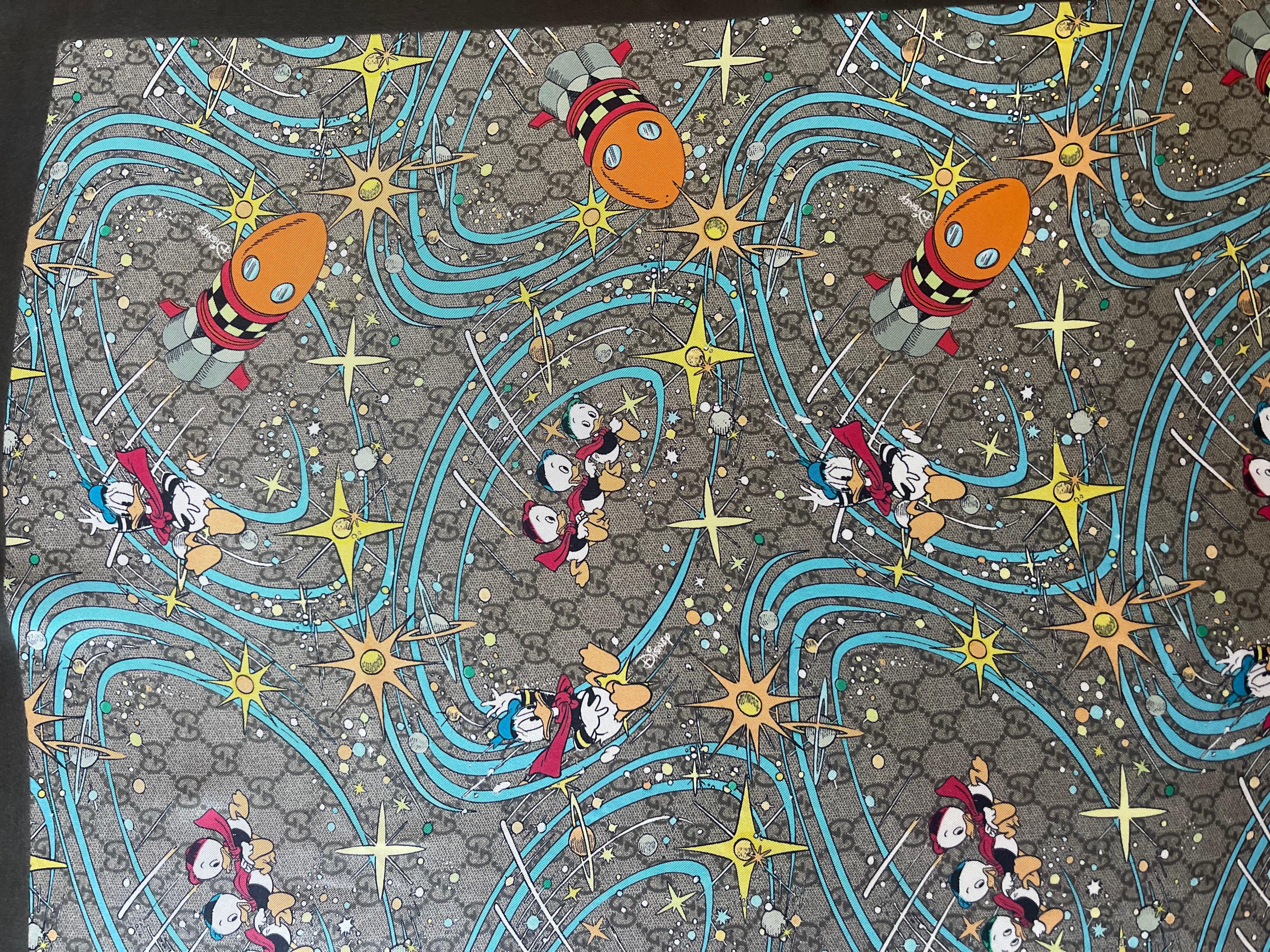 Pañuelo de seda Gucci x Disney Edición Limitada en venta 4