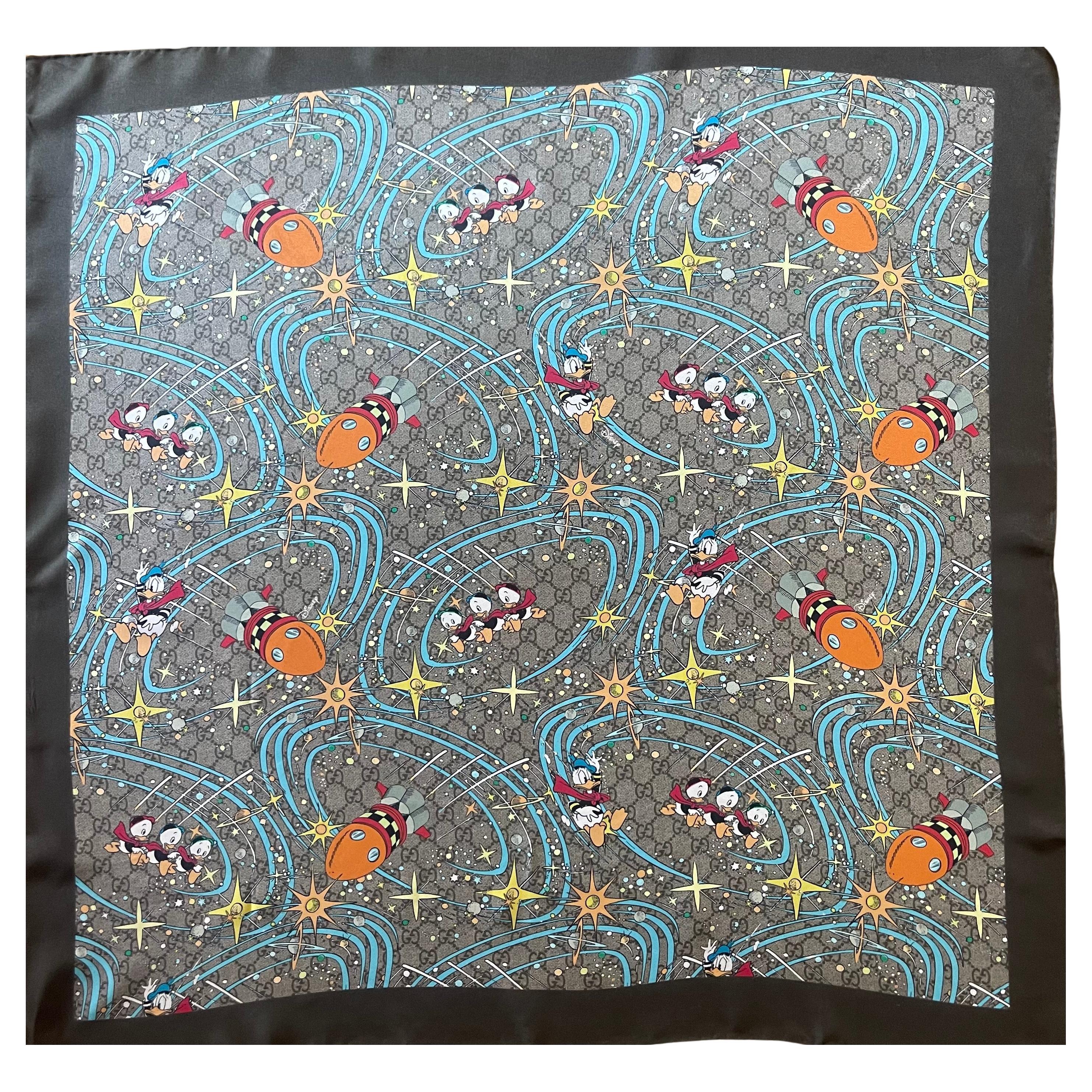 Pañuelo de seda Gucci x Disney Edición Limitada en venta