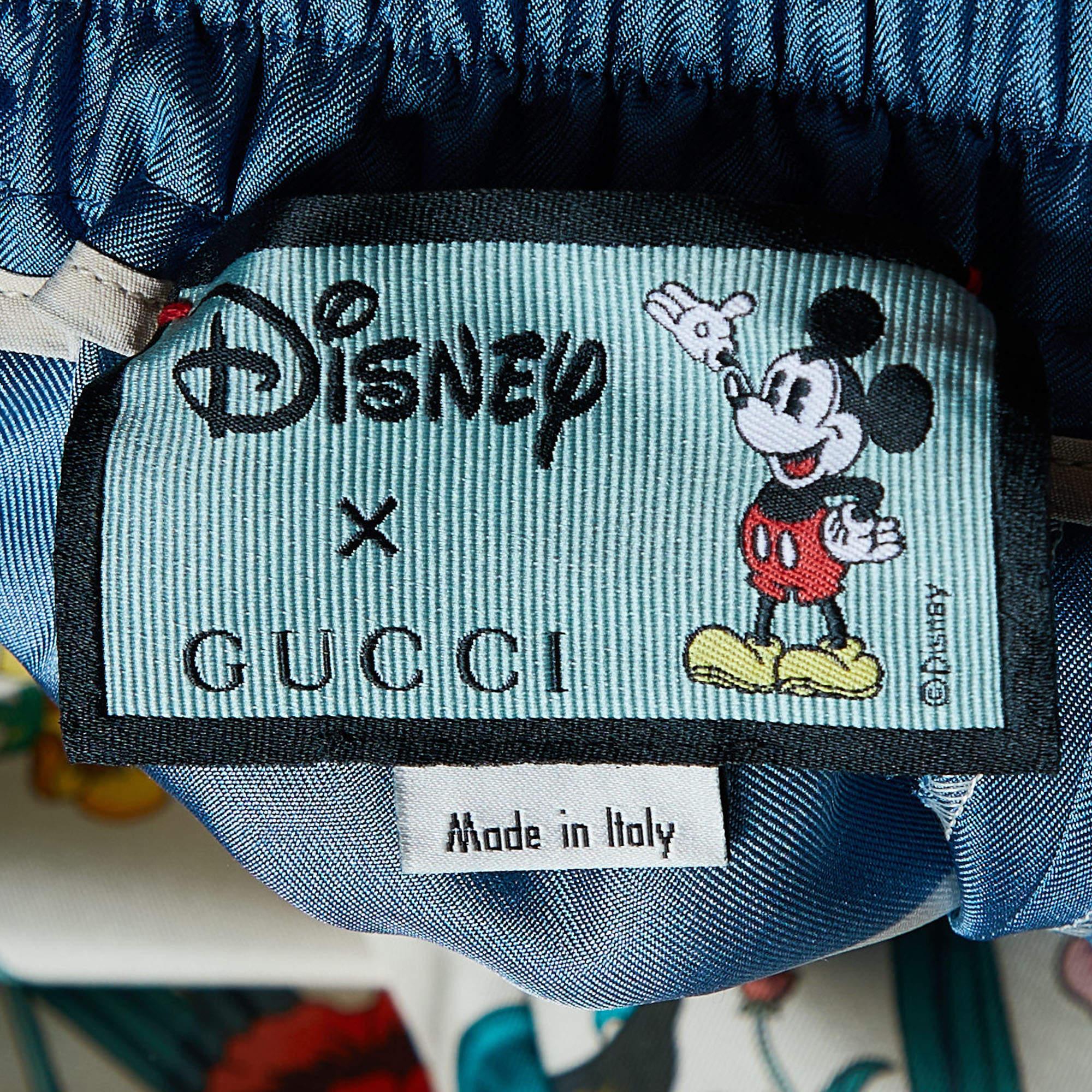 Gucci x Disney Mehrfarbige bedruckte Seidenhose mit weitem Bein, S im Angebot 1
