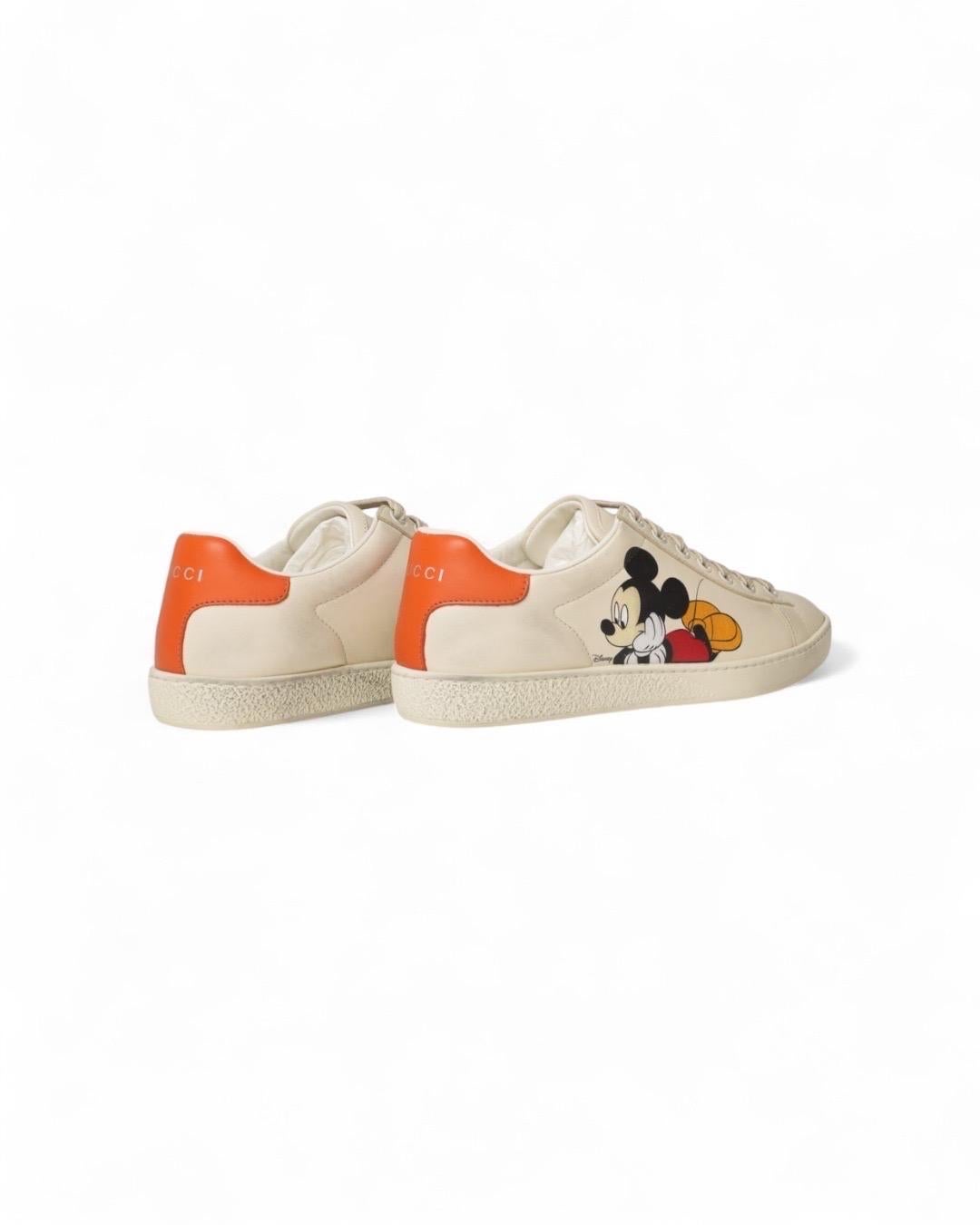 Beige Gucci X Disney Sneakers Ace Topolino Avorio in vendita