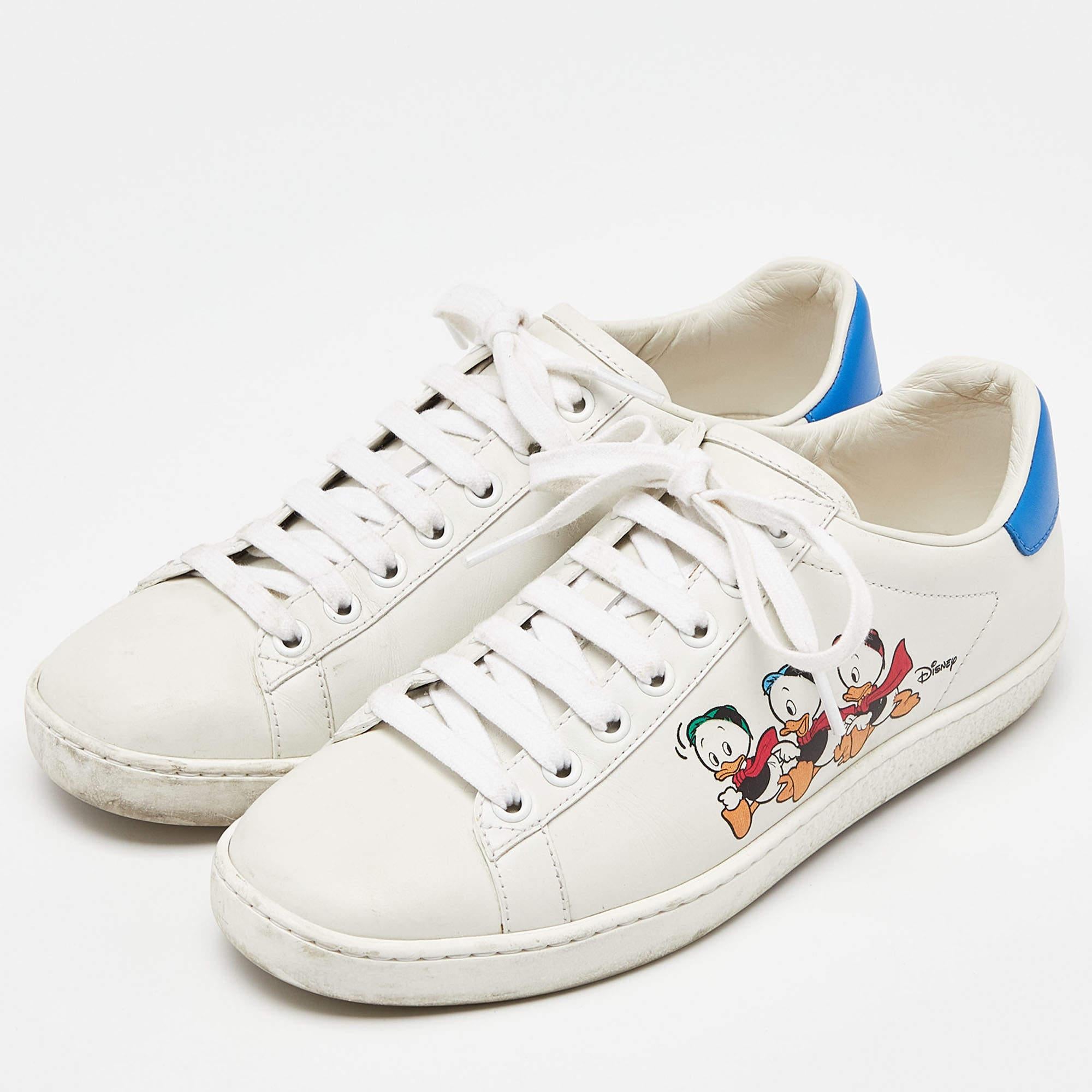 Gucci x Disney White/Blue Leather Huey, Dewey and Louie Ace Sneakers Size 36 For Sale 1
