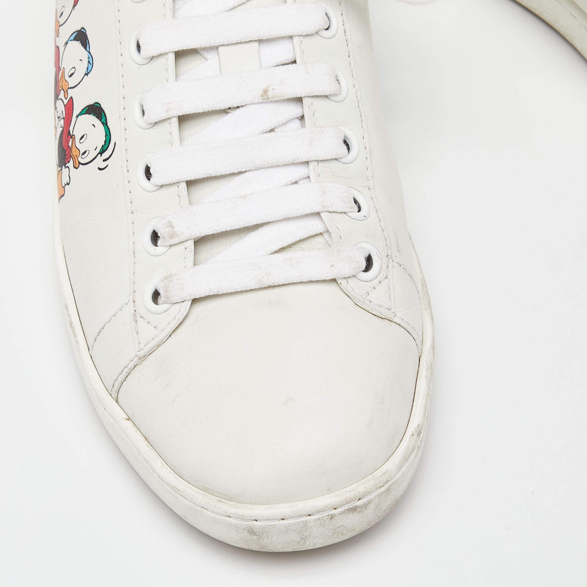 Gucci x Disney White/Blue Leather Huey, Dewey and Louie Ace Sneakers Size 36 For Sale 3
