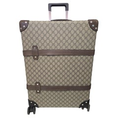 Gucci X Globe-Trotter GG Medium Koffer mit Globe-Trotter