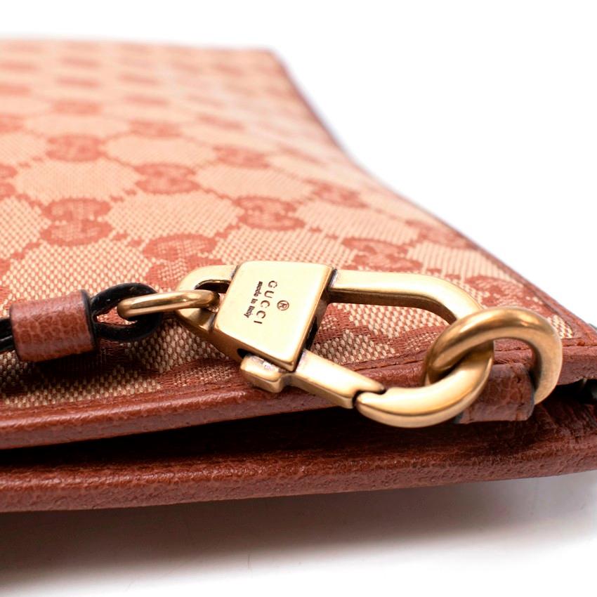 Men's Gucci x SF Giants Embroidered GG Supreme Monogram Pouch For Sale
