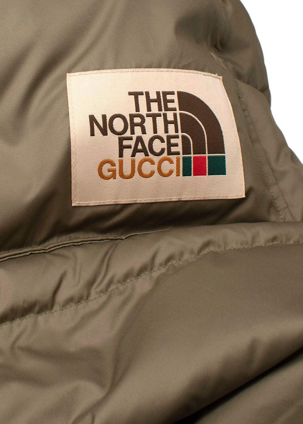 Gucci x The North Face Abrigo de pluma caqui limitado - US 6 en venta 3