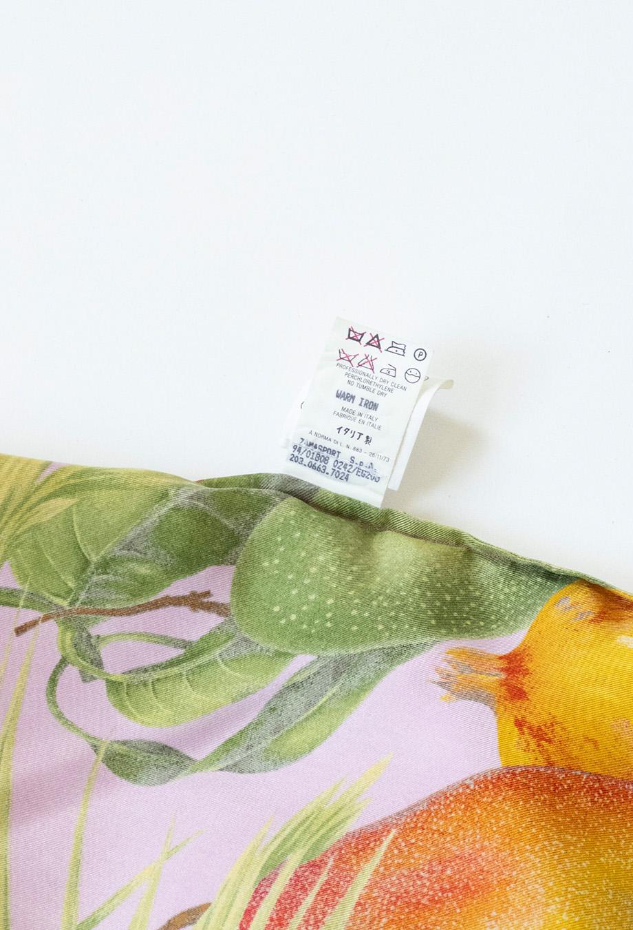 Gucci x Tom Ford 1994 Camicia Vintage alla Frutta 3