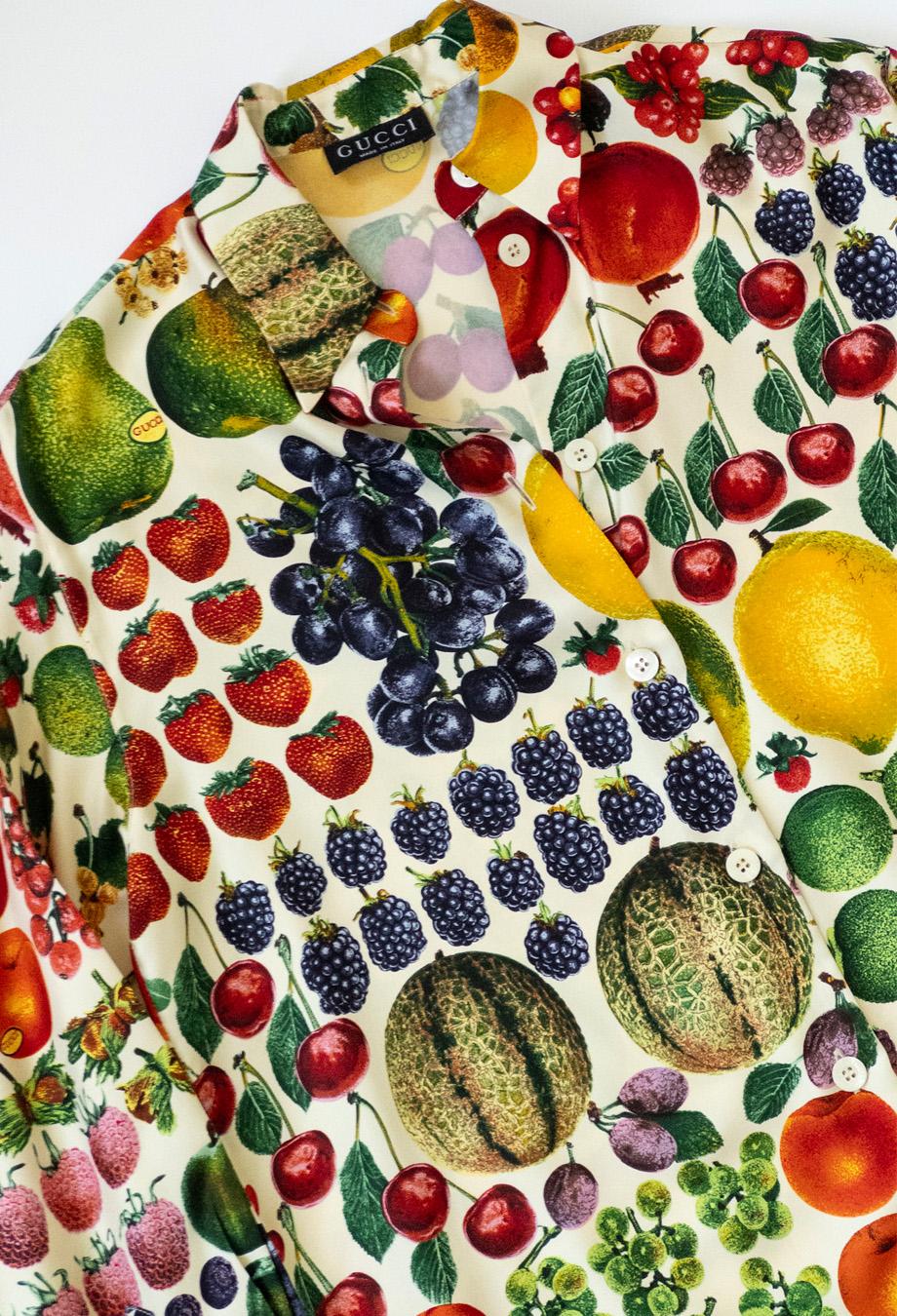Women's or Men's Gucci x Tom Ford 1996 Vintage Fruit Shirt