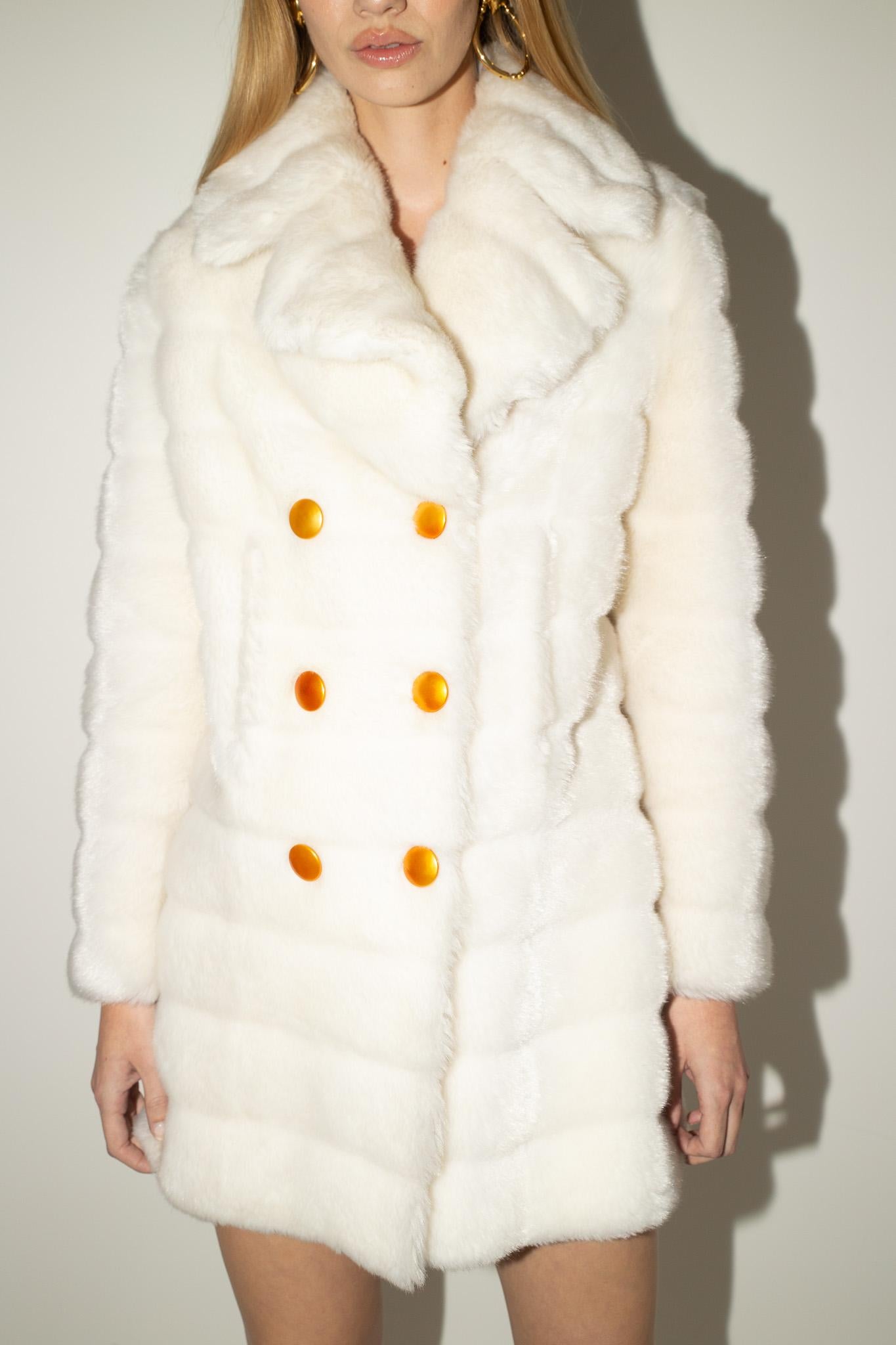 Donna Gucci x Tom Ford A/I 1995 cappotto iconico in pelliccia sintetica in vendita