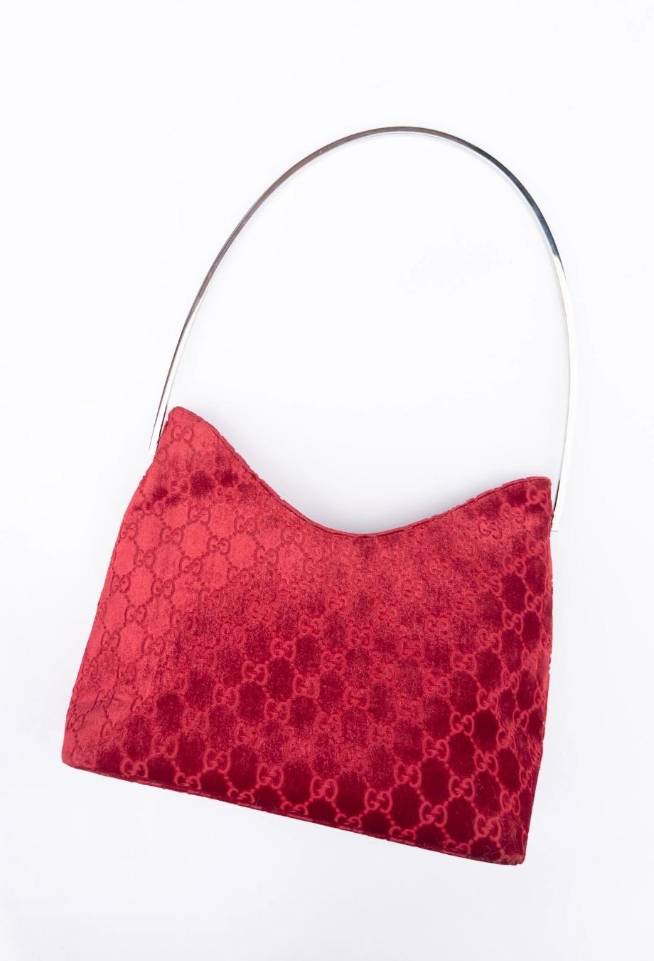 Gucci x Tom Ford F/W 1997 AD CAMPAIGN Sac en velours rouge GG 