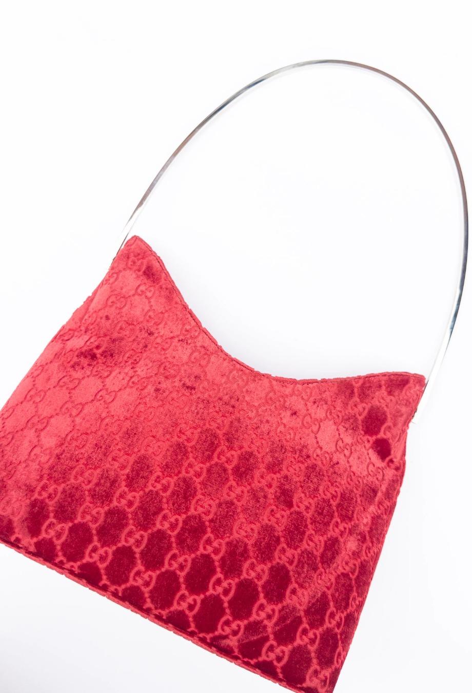 Gucci x Tom Ford F/W 1997 AD CAMPAIGN Sac en velours rouge GG 