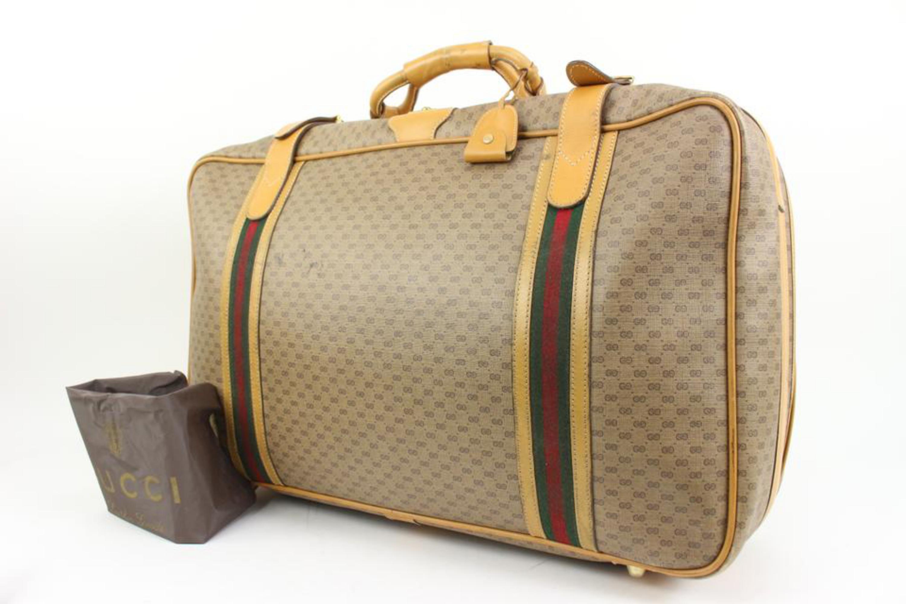 Gucci XL Micro GG Web Suitcase Soft Trunk Luggage 22g321s
Date Code/Serial Number: 
Made In: Italy
Measurements: Length:  24