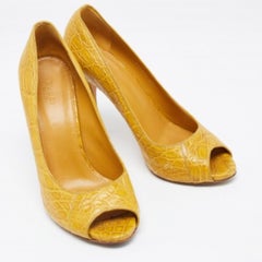 Gucci Yellow Crocodile  Peep Toe Pumps Size 39.5
