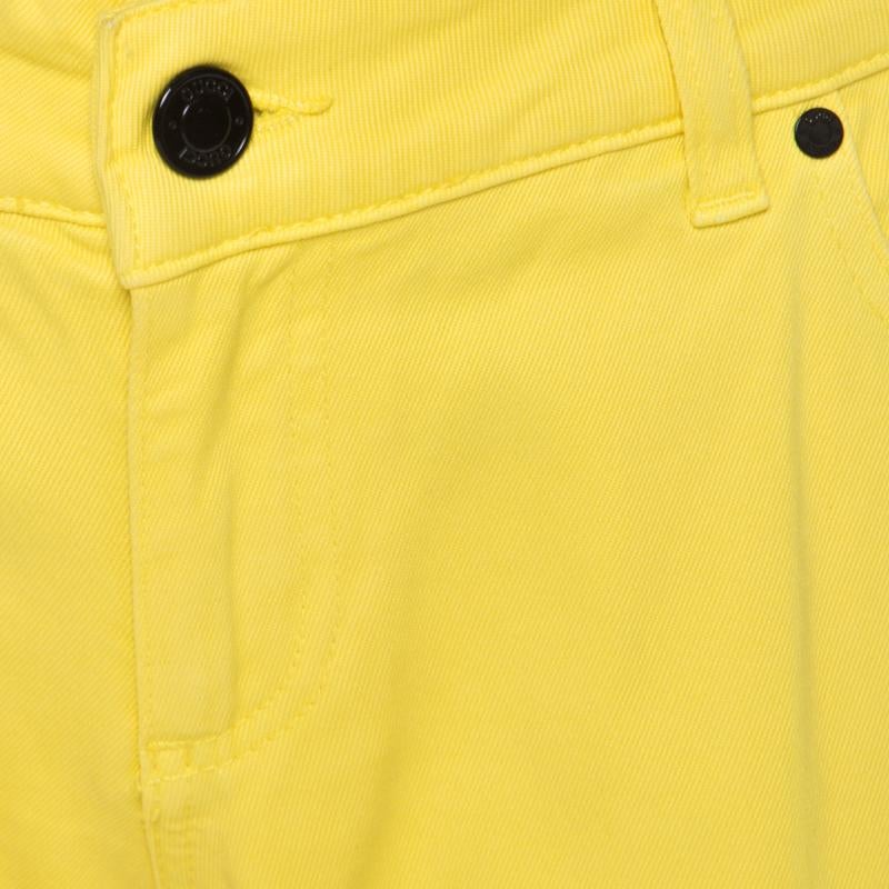 Gucci Yellow Denim Cropped Jeans M In Good Condition In Dubai, Al Qouz 2