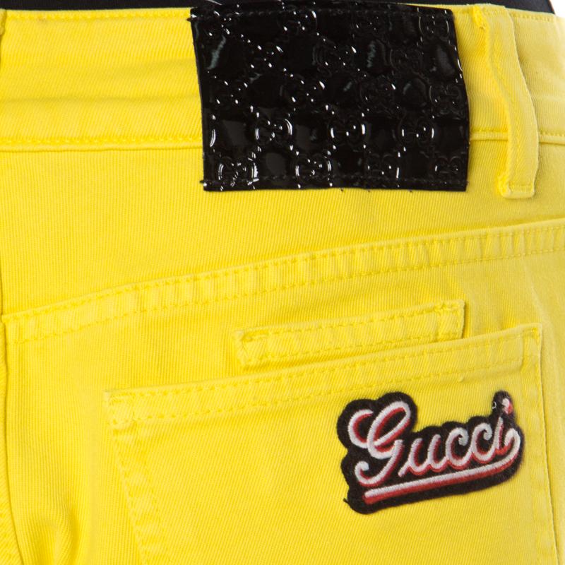 Gucci Gelbe Denim-Jeans mit Cropped-Muster M im Angebot 3
