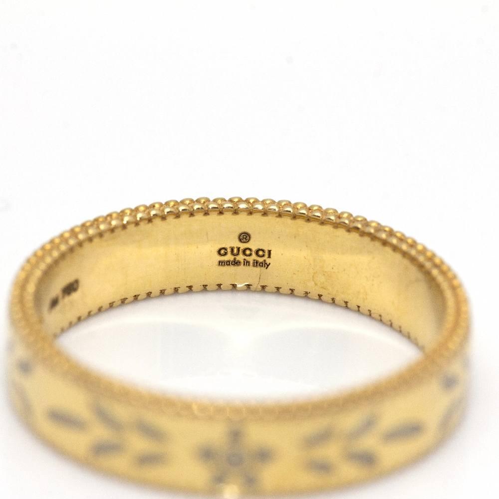 Women's GUCCI Yellow Gold and Enamel Ring For Sale