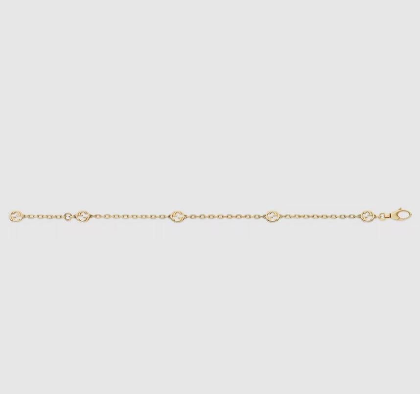 18k Gelbgold
Interlocking G charms
Schließe mit ineinandergreifendem G-Charme
YBA629904001
