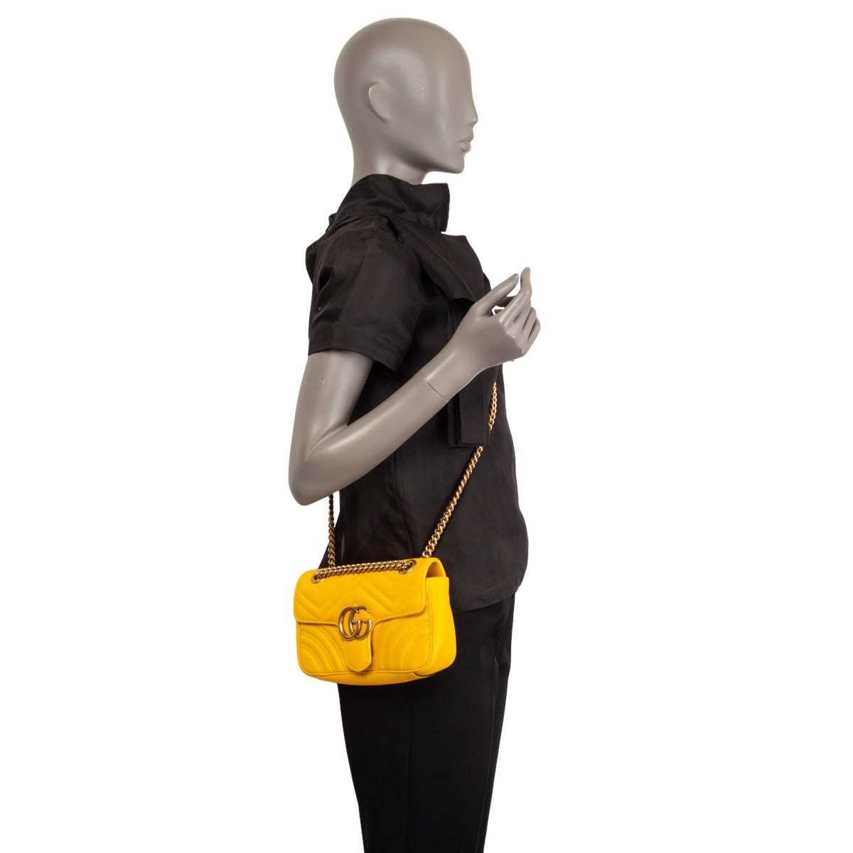 GUCCI yellow leather MARMONT MINI Shoulder Bag In New Condition In Zürich, CH