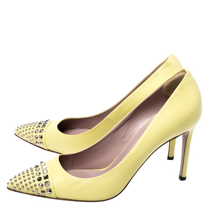 Women's Gucci Yellow Leather Studded Pointed Toe Pumps Size 38.5