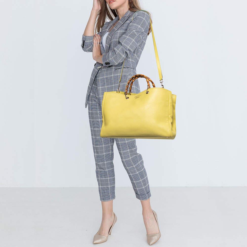 Gucci Yellow Lime Leather Large Bamboo Handle Shopper Tote In Good Condition In Dubai, Al Qouz 2