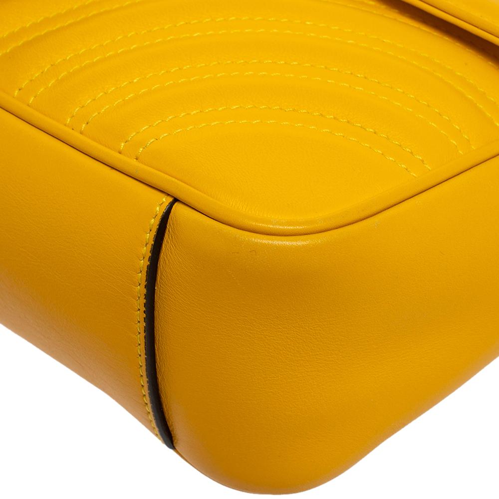 Gucci Yellow Matelasse Leather Small GG Marmont Shoulder Bag In Good Condition In Dubai, Al Qouz 2