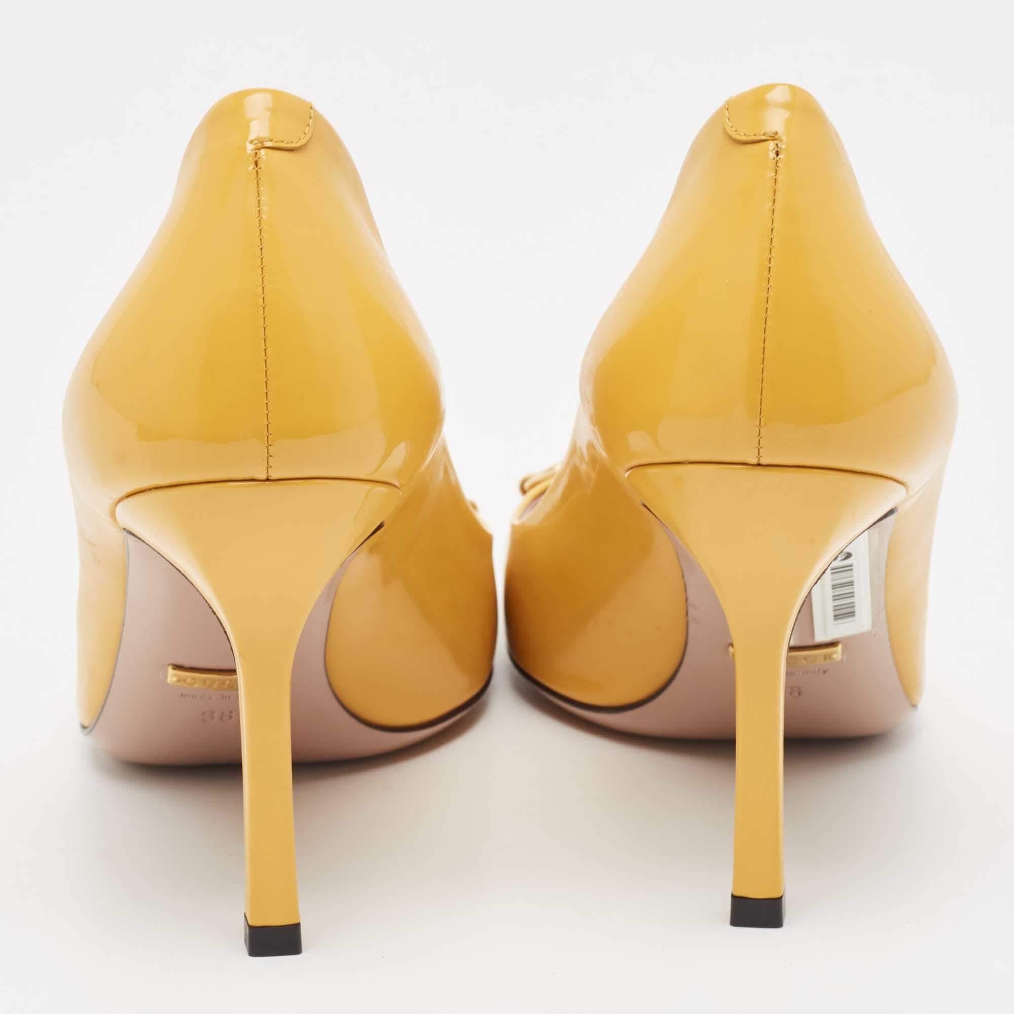 Women's Gucci Yellow Patent Leather Horsebit Peep Toe Pumps Size 38 For Sale