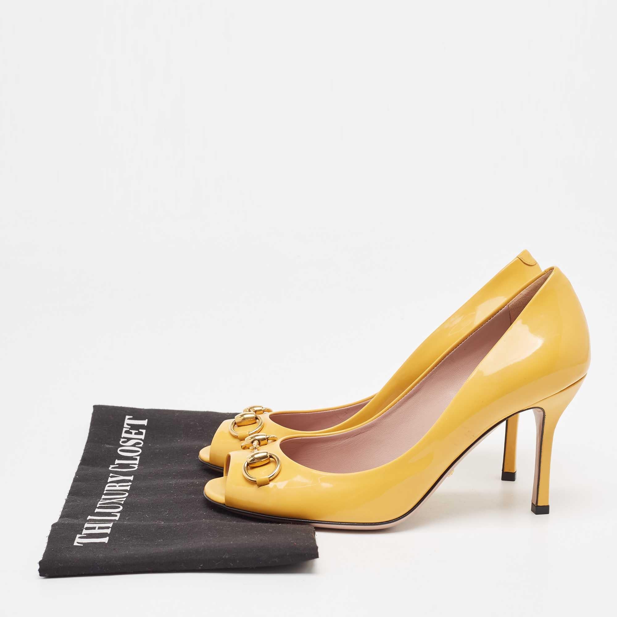 Gucci Yellow Patent Leather Horsebit Peep Toe Pumps Size 38 For Sale 4
