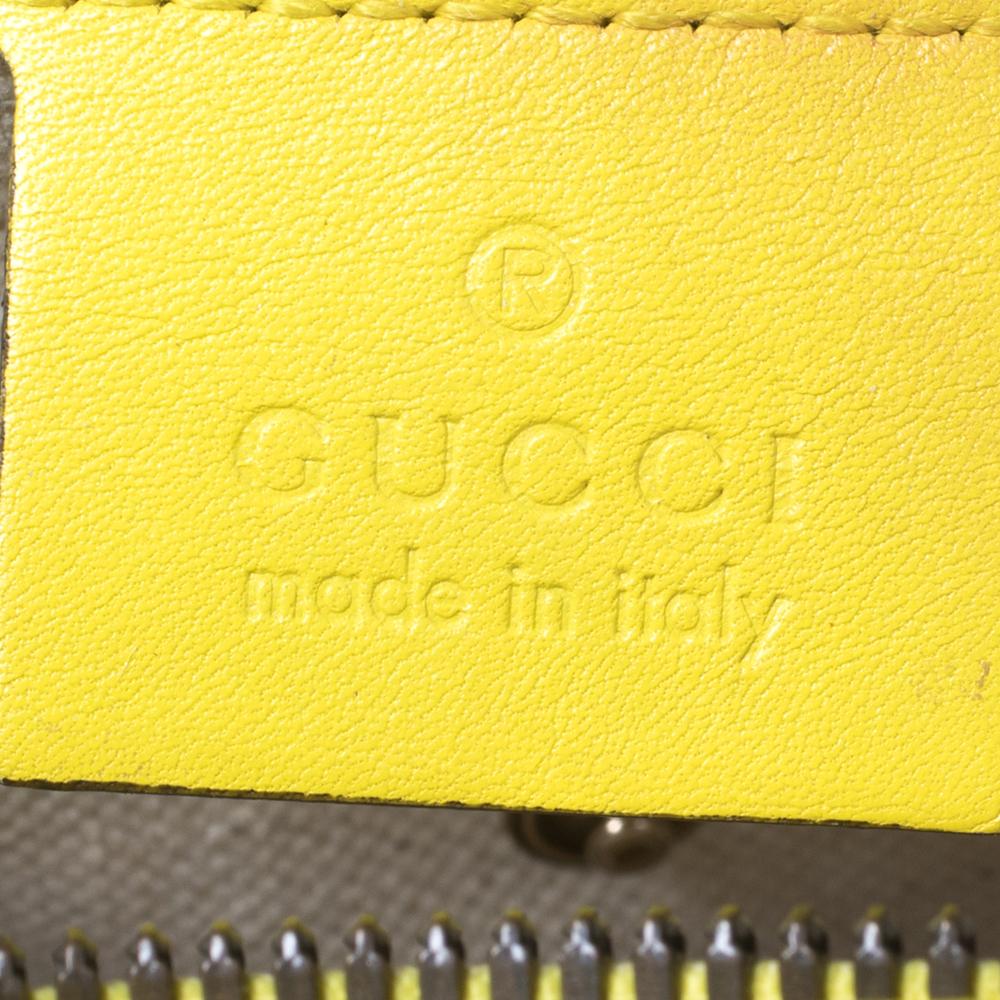 Tote media in vernice gialla di Gucci 2