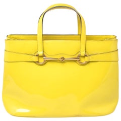 Tote media in vernice gialla di Gucci