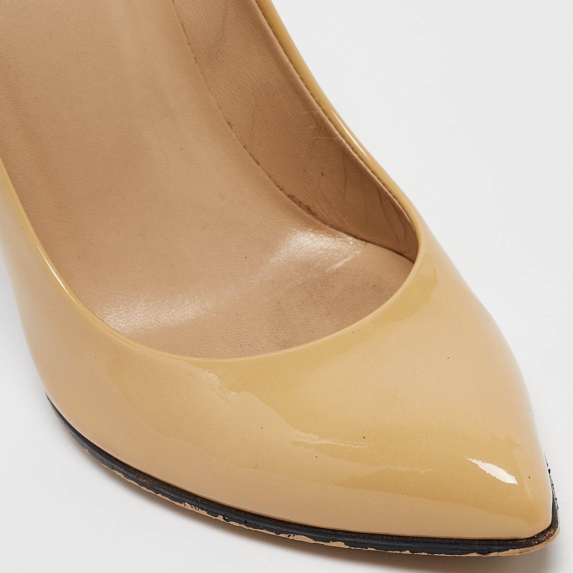 Gucci escarpins à bout pointu en cuir verni jaune, taille 37 en vente 2