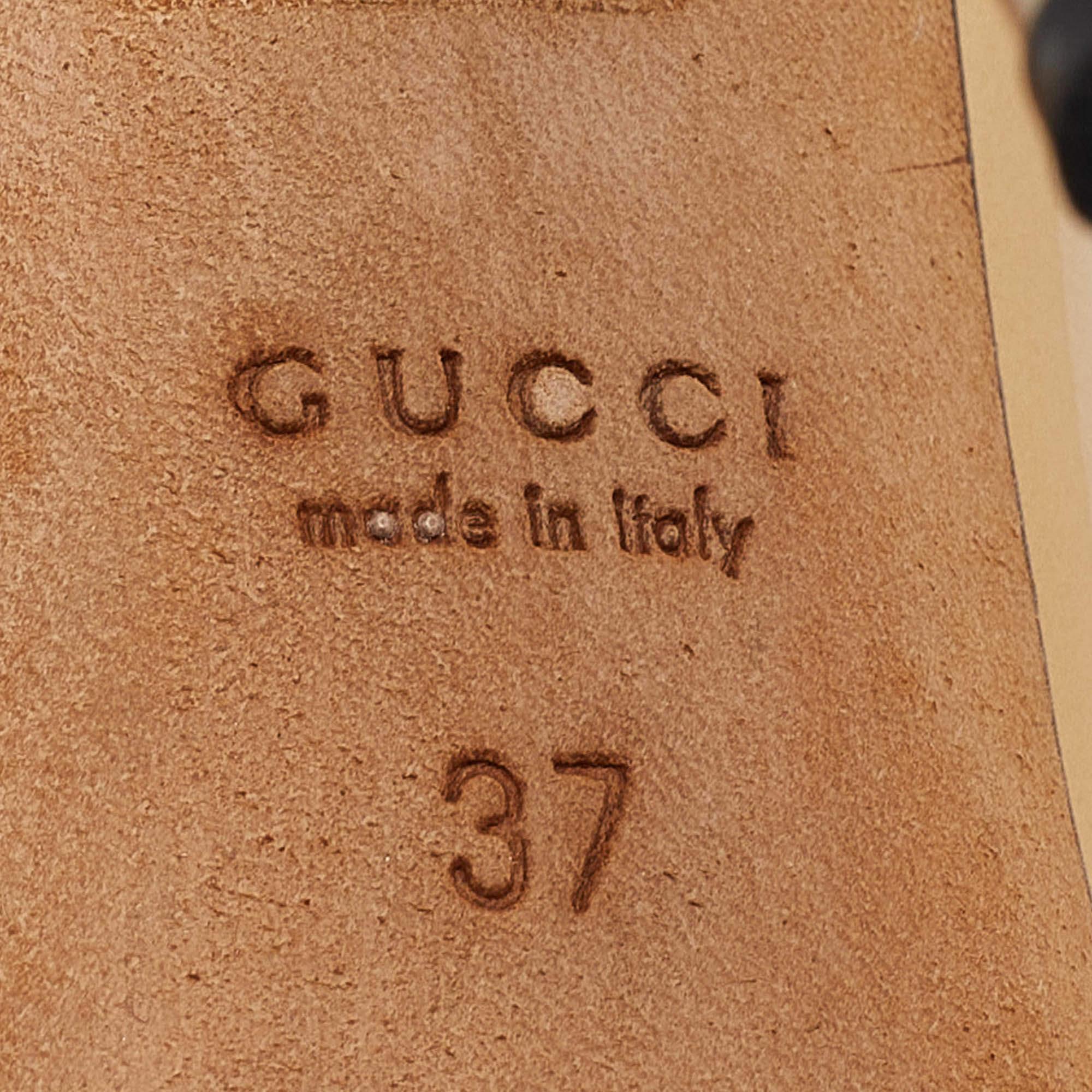 Gucci escarpins à bout pointu en cuir verni jaune, taille 37 en vente 3