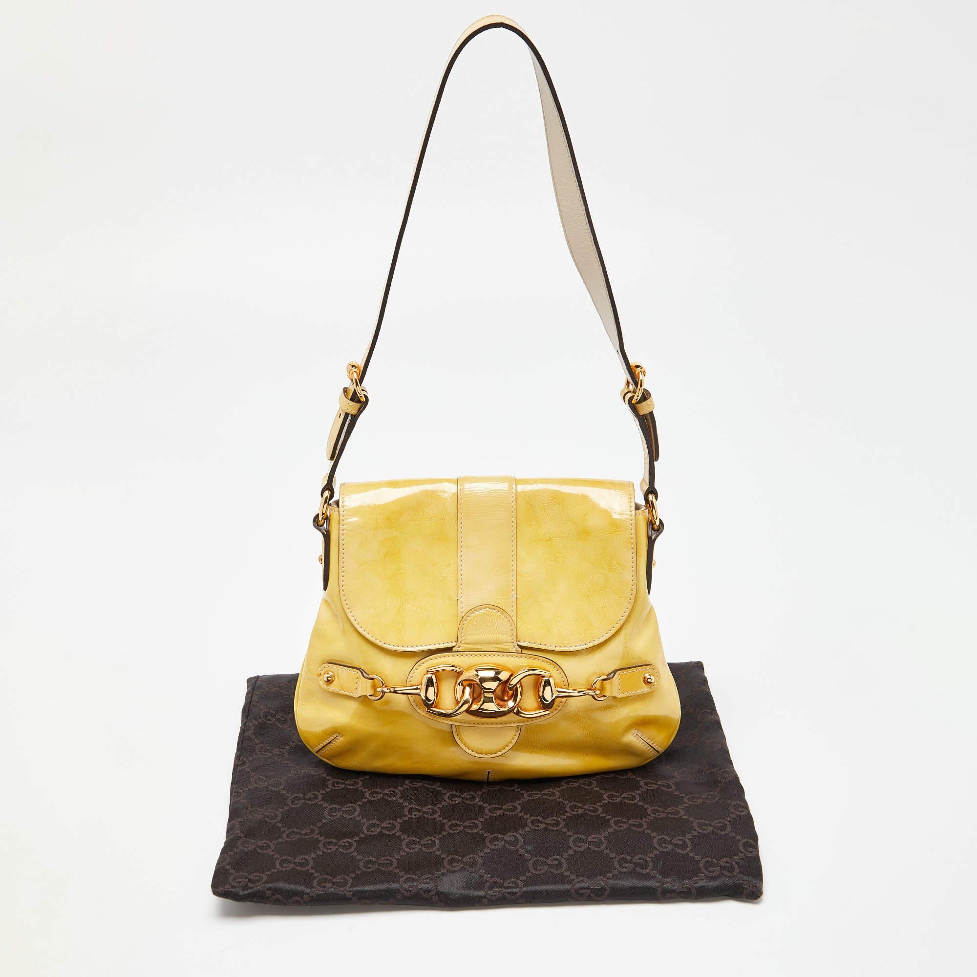 Gucci Yellow Patent Leather Wave Flap Bag For Sale 3