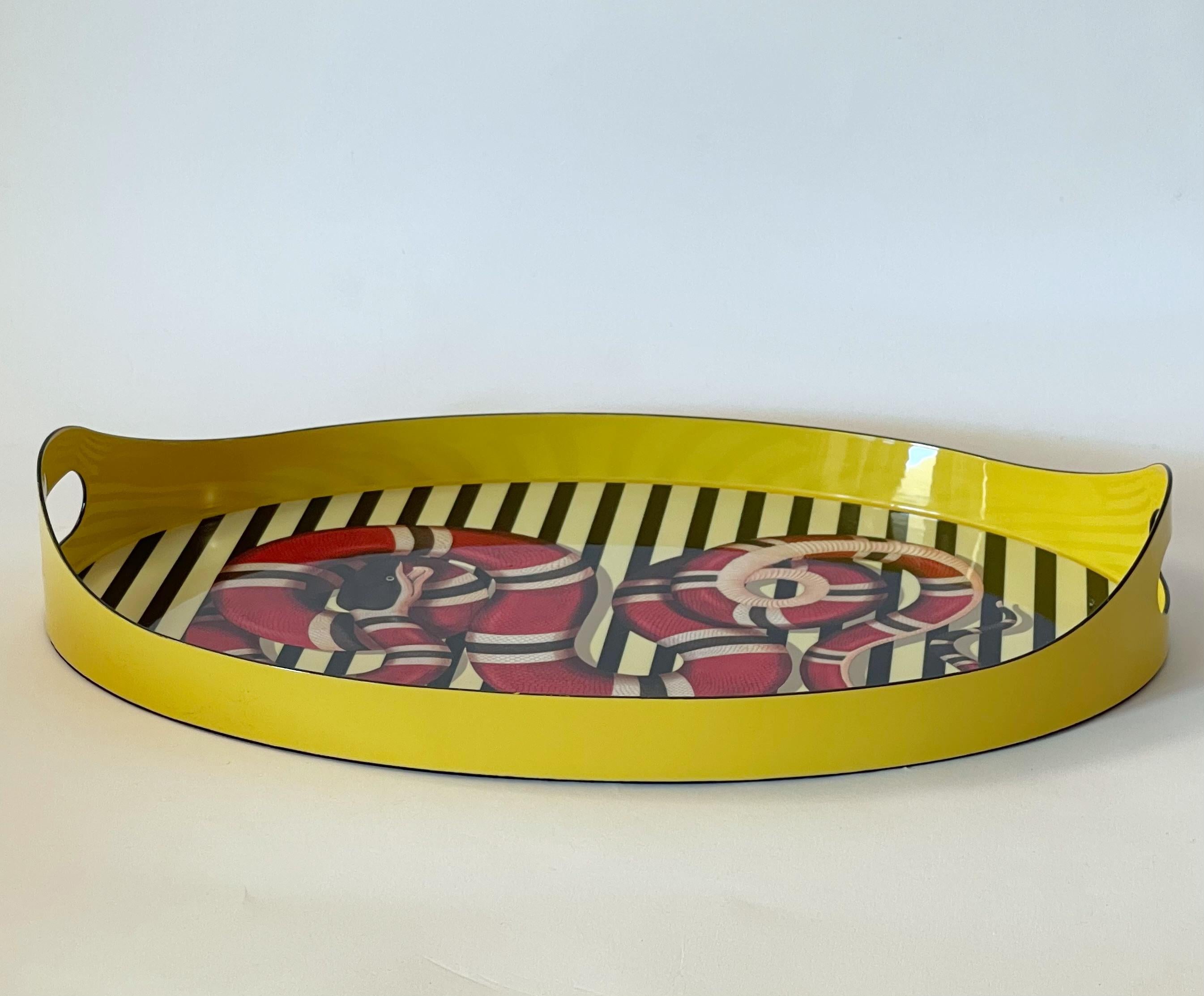 Bandeja de serpiente amarilla, roja y negra de Gucci en Excelente Estado en Los Angeles, CA