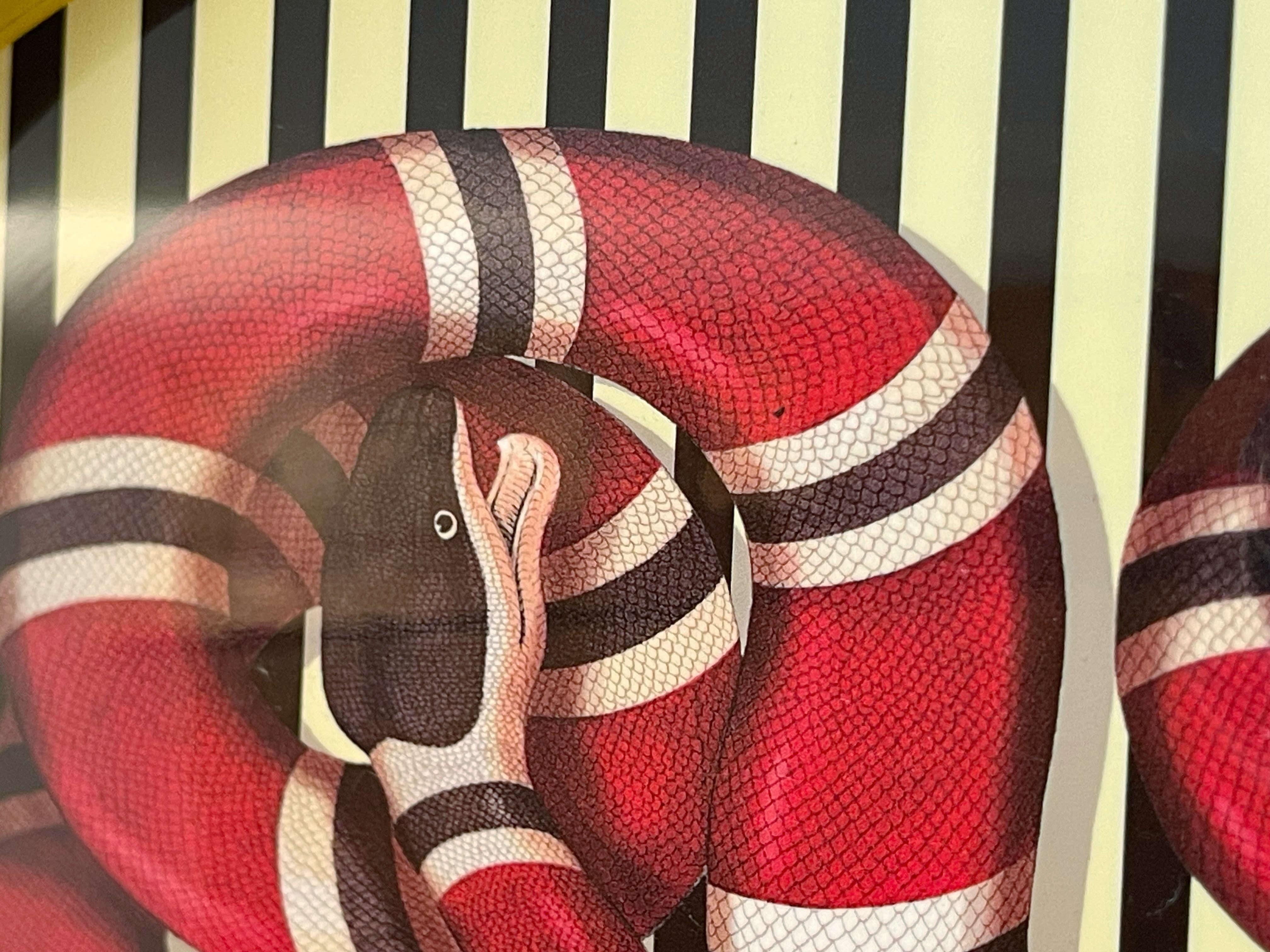 Métal Plateau Gucci en serpent jaune, rouge et noir en vente