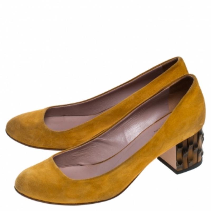 Donna Gucci Pumps con tacco Dahlia Bamboo in pelle scamosciata gialla misura 36,5 in vendita