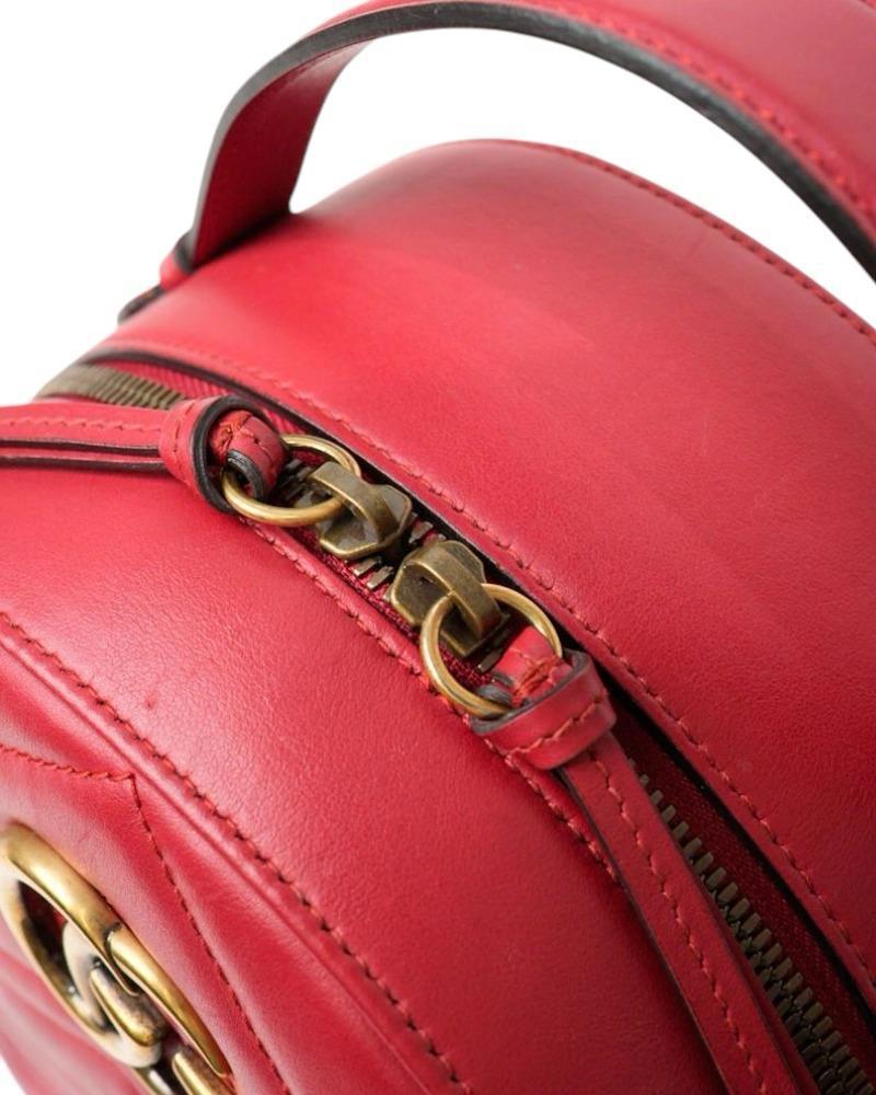 Gucci GG Marmont Matelassé Sac à dos Rouge en vente 6
