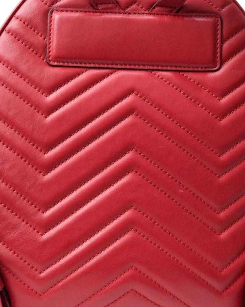 Gucci GG Marmont Matelassé Sac à dos Rouge en vente 7