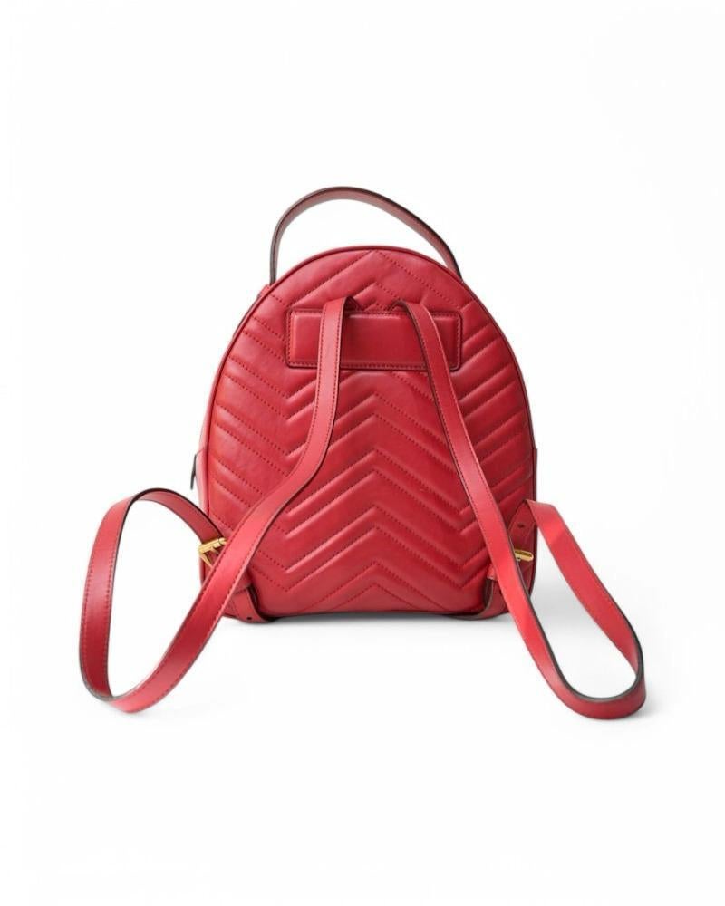 Gucci GG Marmont Matelassé Sac à dos Rouge Neuf - En vente à Torre Del Greco, IT