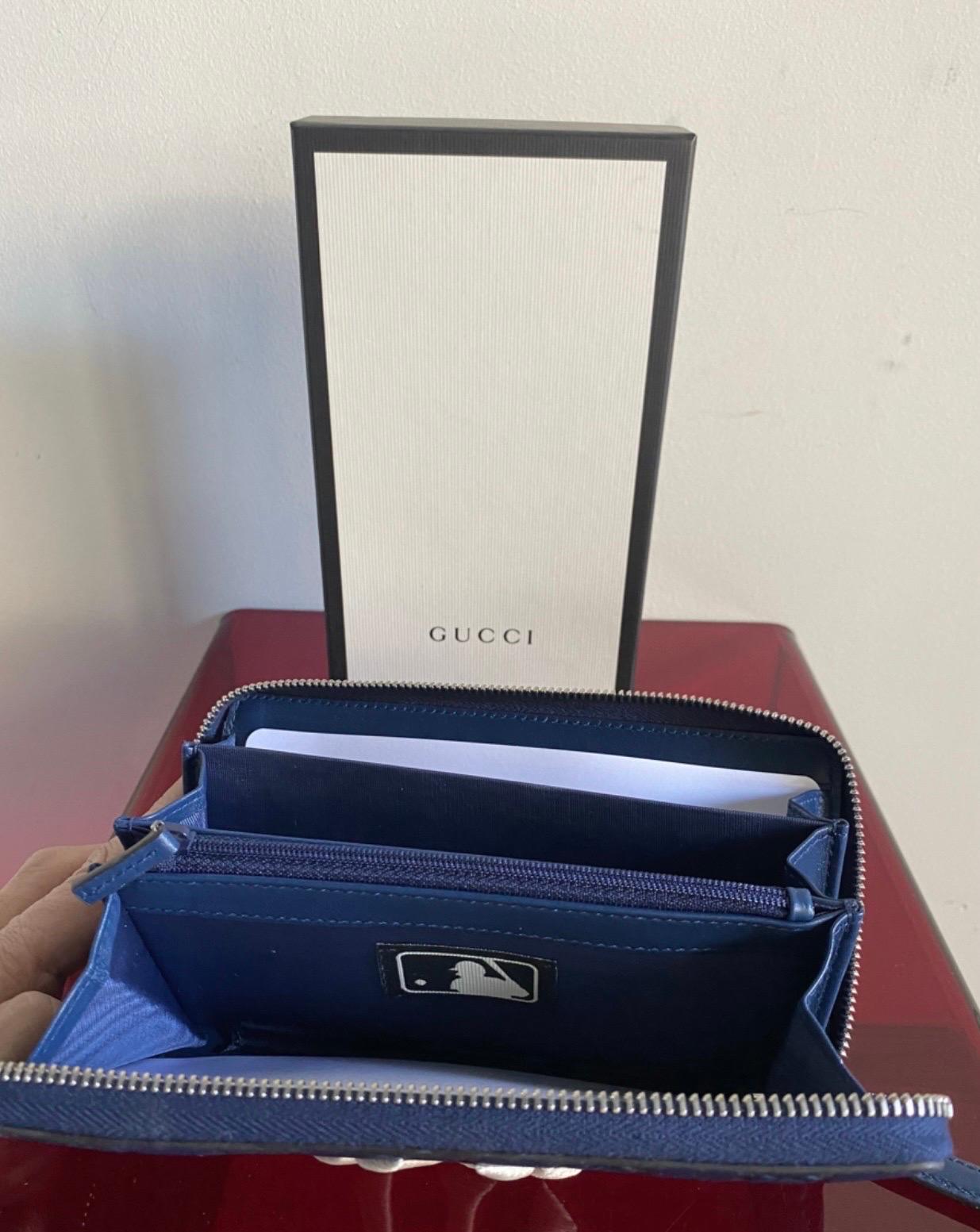Women's or Men's Gucci Zip Around Wallet NY Yankees Patch Royal Blue