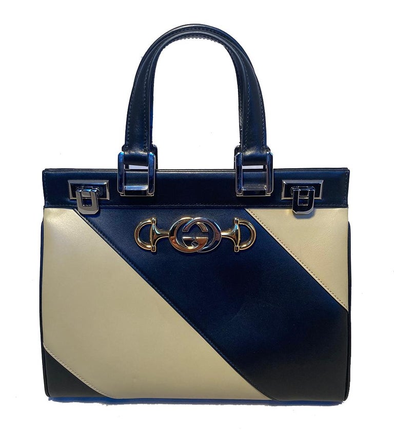 Gucci Zumi Shibuya Black and Tan Medium Top Handle Bag For Sale at 1stDibs
