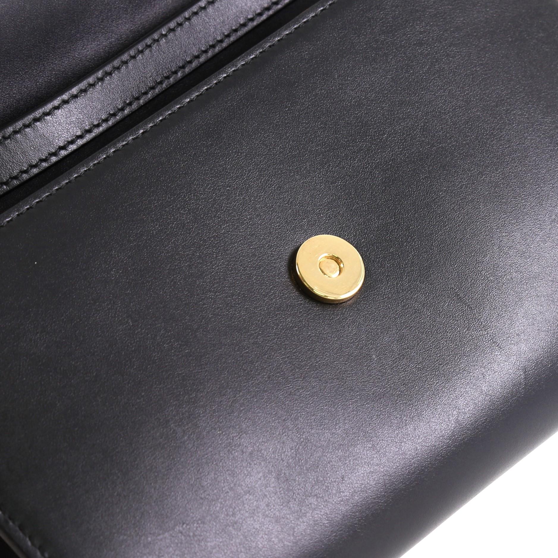 Women's or Men's Gucci Zumi Shoulder Bag Leather Small