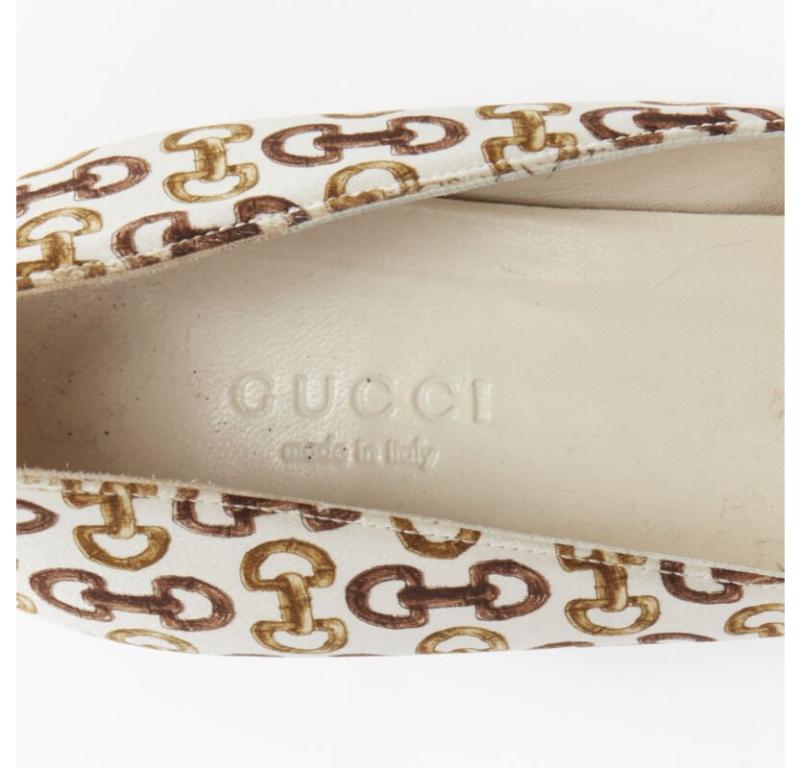 GUCCIN Vintage white leather trim brown horsebit bamboo print satin pump EU36 C For Sale 4