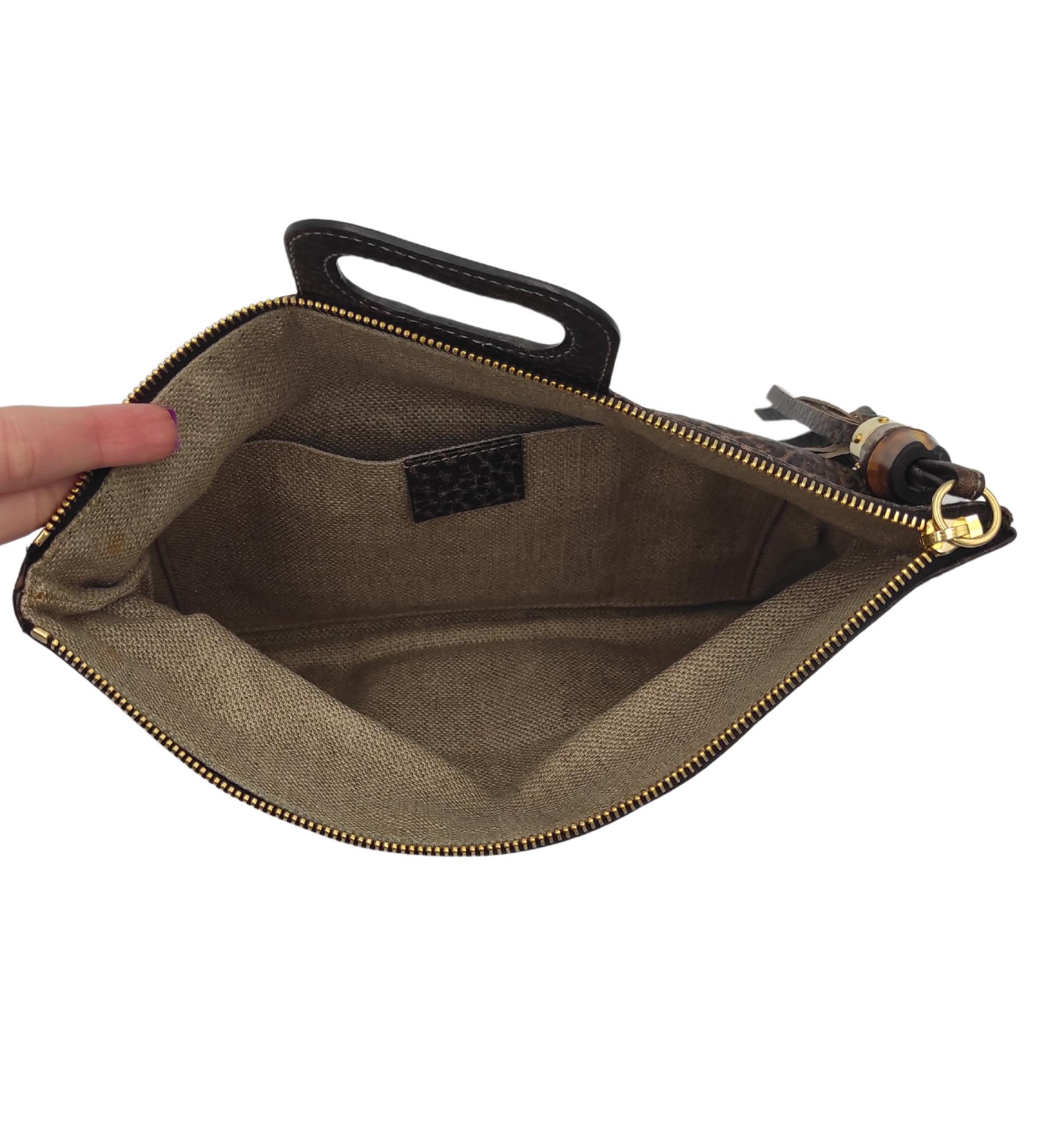 Gucci Lucy, la pochette in pelle marrone con bambù in vendita 5