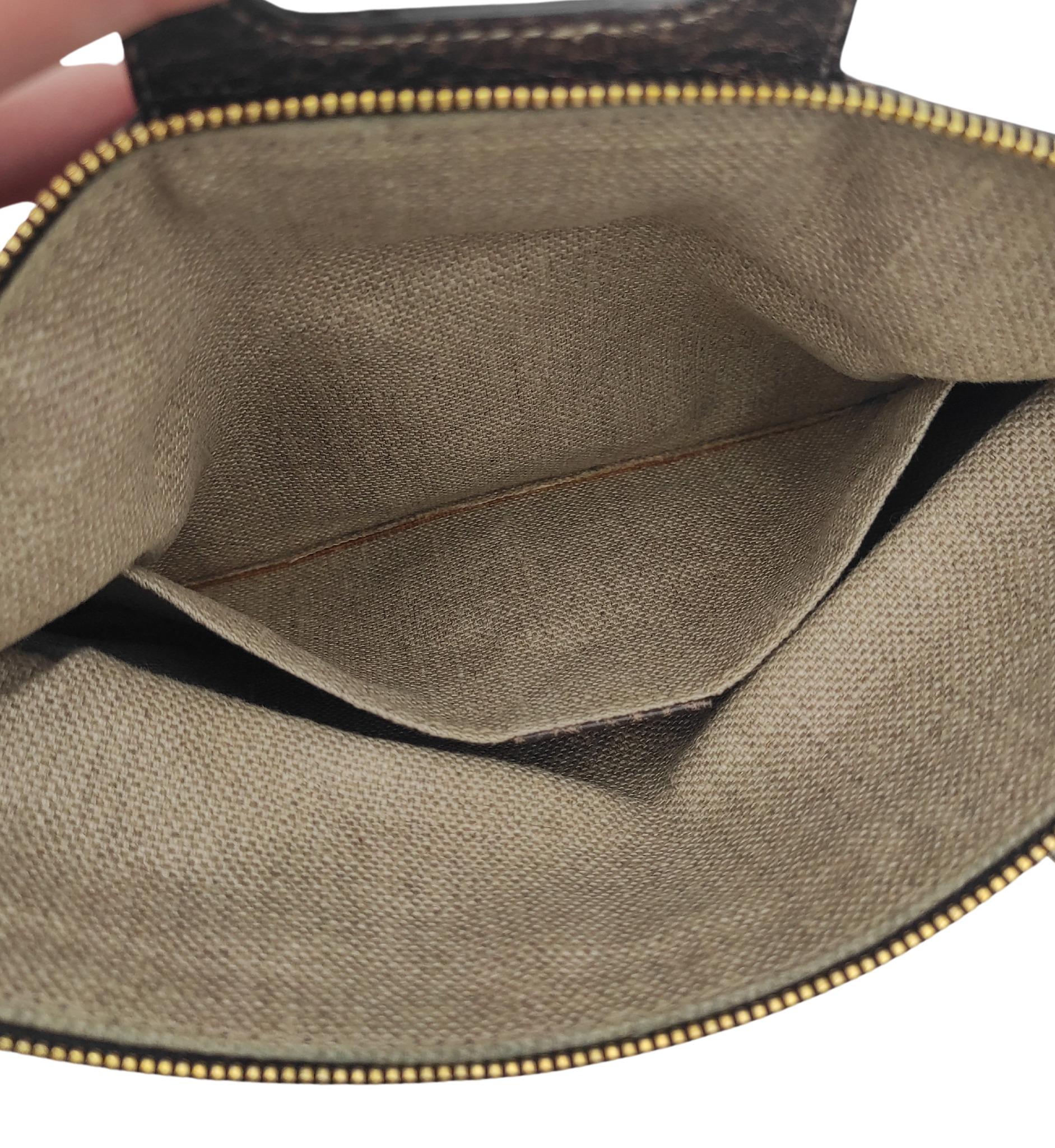 Gucci Lucy, la pochette in pelle marrone con bambù in vendita 6